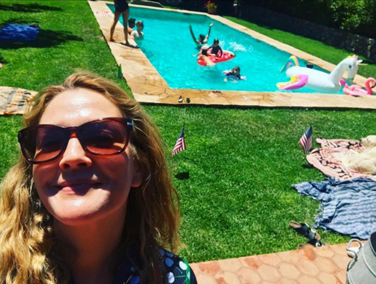 Drew Barrymore celebra el 4 de julio con su familia
