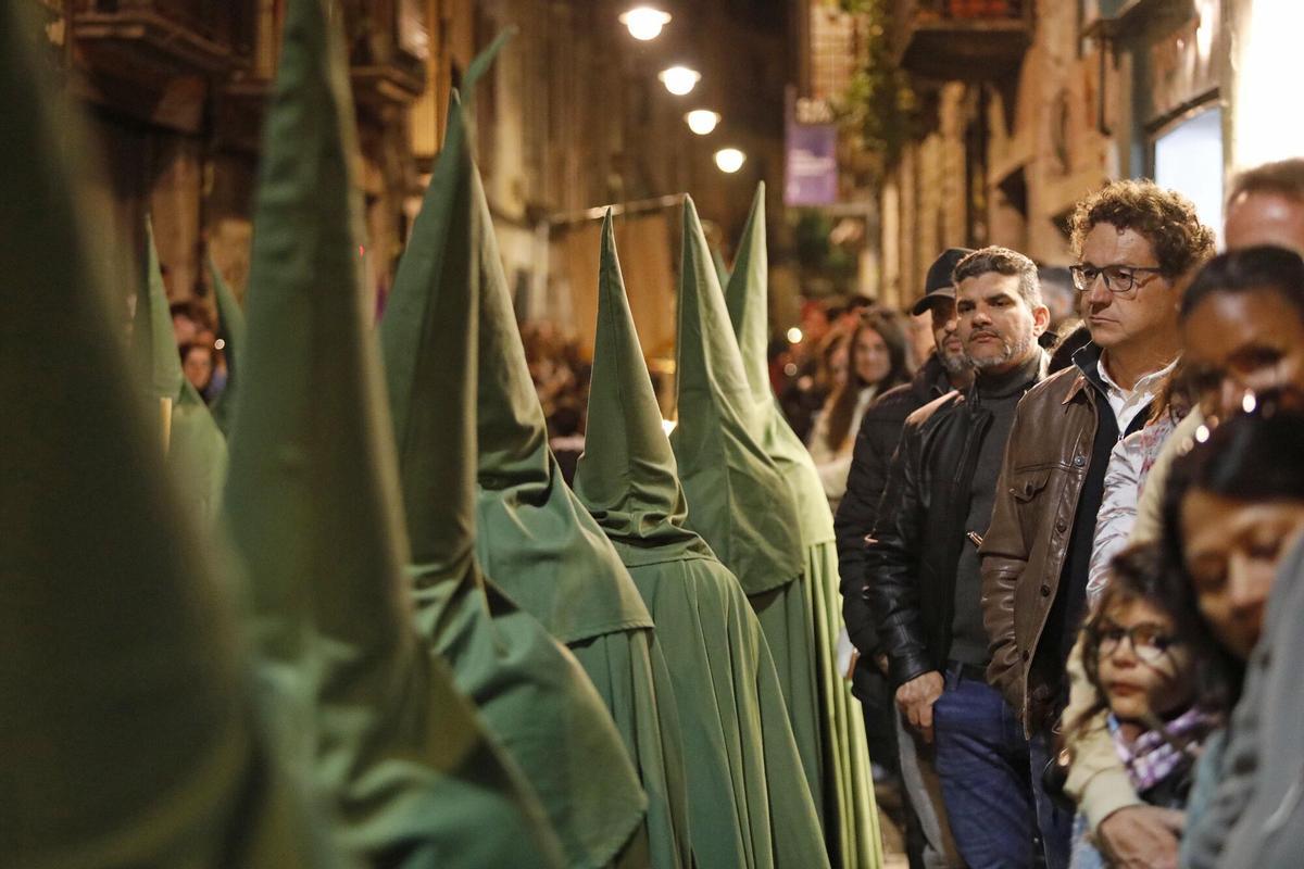 Girona. Catedral Barri Vell. Processo del Sant enterrament 2025. Setmana Santa.