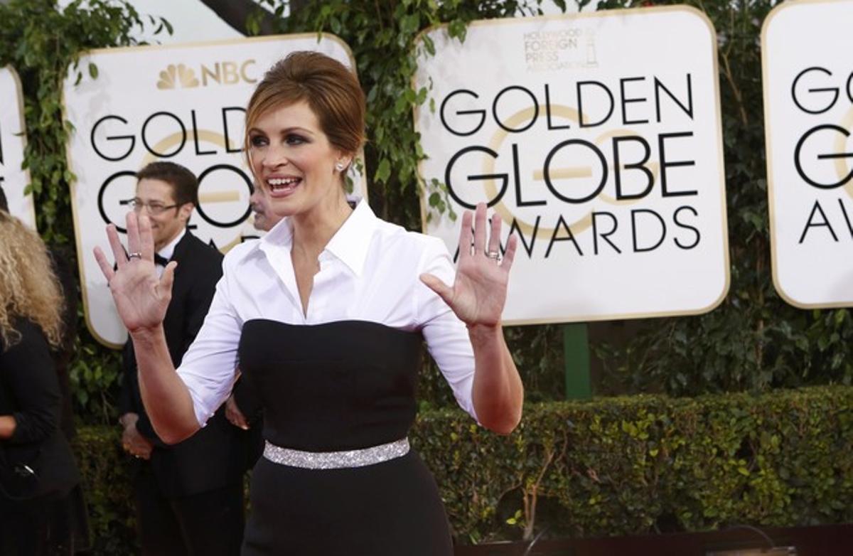 Julia Roberts, amb un model en blanc i negre de Dolce & Gabbana.