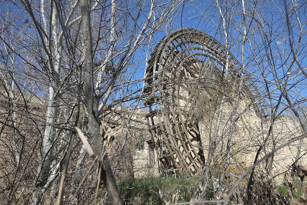 La Albolafia varada en el río