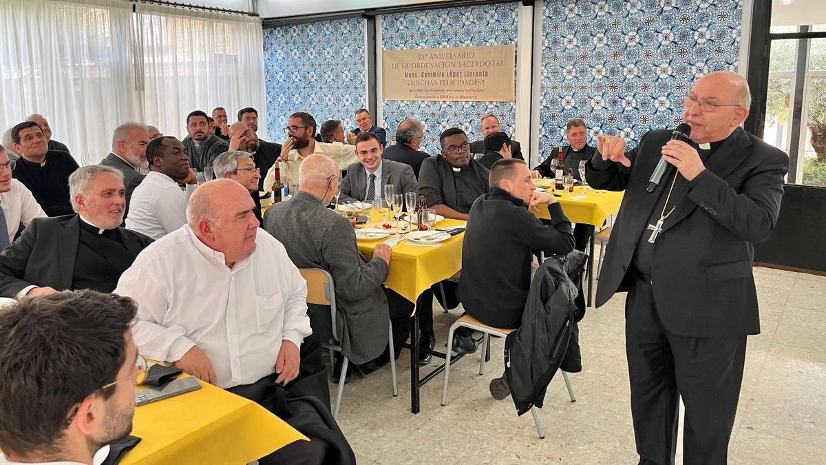 El obispo Casimiro López celebra 50 años de su ordenación sacerdotal