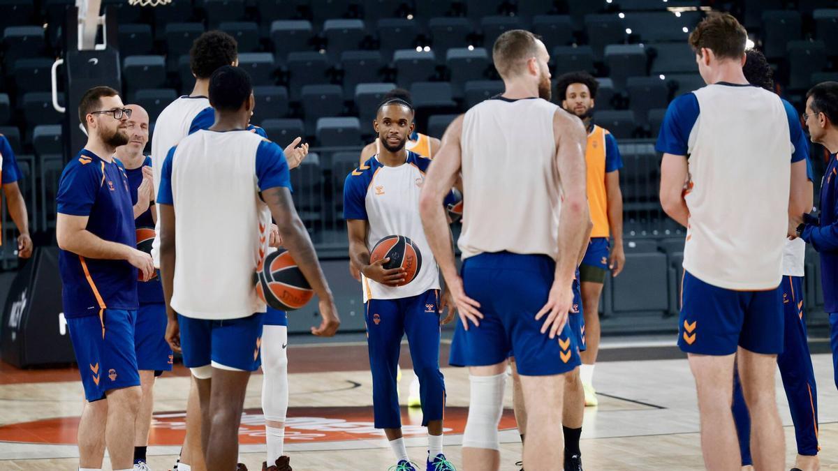 Valencia Convocatoria entrenamiento abierto + comparecencia Pedro Martínez y Darius Thompson previa Valencia Basket- Panathinaikos AKTOR Athens partido 5 VLC SPD