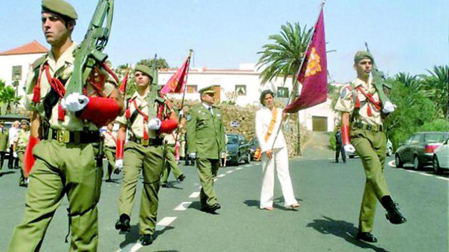 El Pendón divide a los vecinos