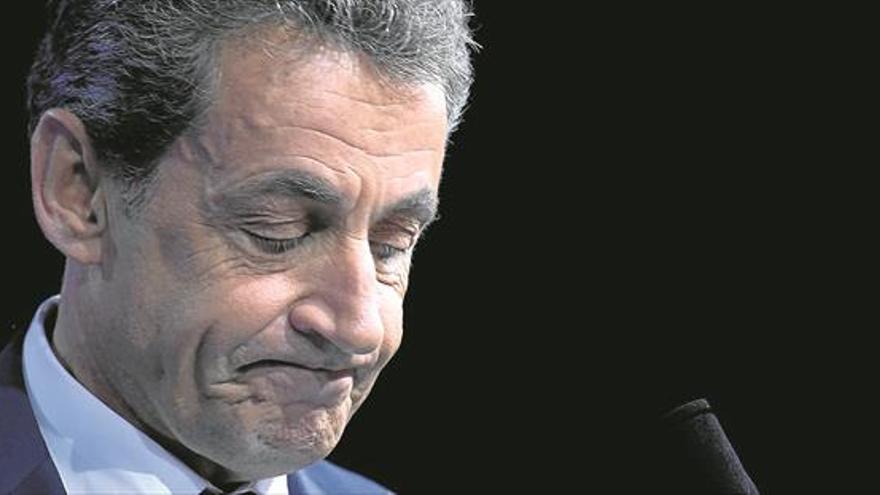 La sombra de la financiación irregular atrapa a Sarkozy