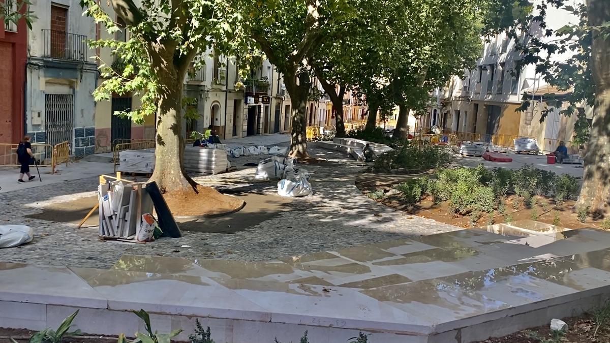 Estado actual de la plaza de Sant Antoni durante las obras.