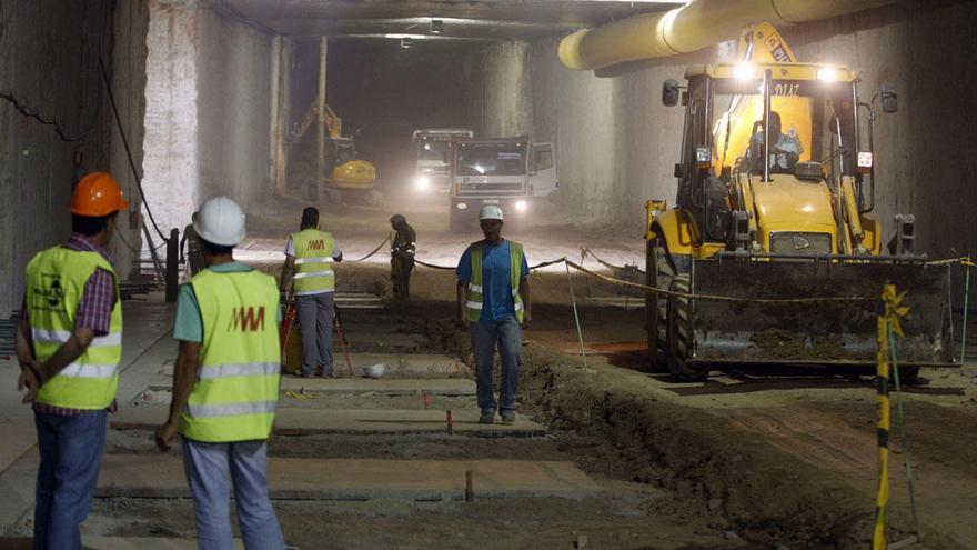 Obras del metro en la avenida Juan XXIII.