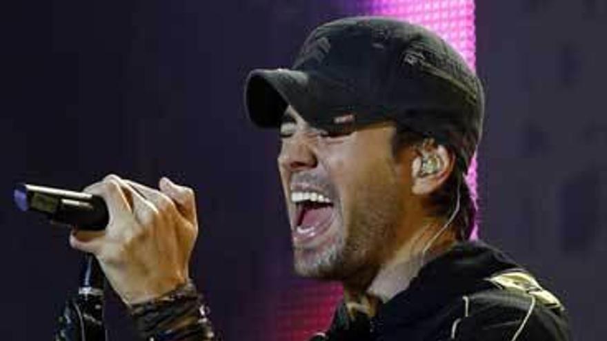 Enrique Iglesias.