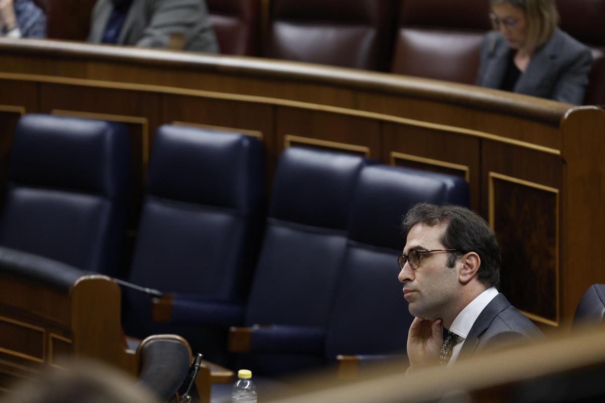 El ministro Carlos Cuerpo, en el Pleno en el Congreso de los Diputados.
