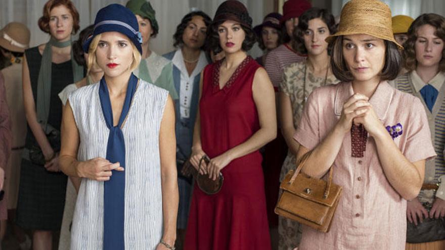 Las chicas del cable' de Netflix, pioneras en la ficción y en la realidad -  La Opinión de Murcia