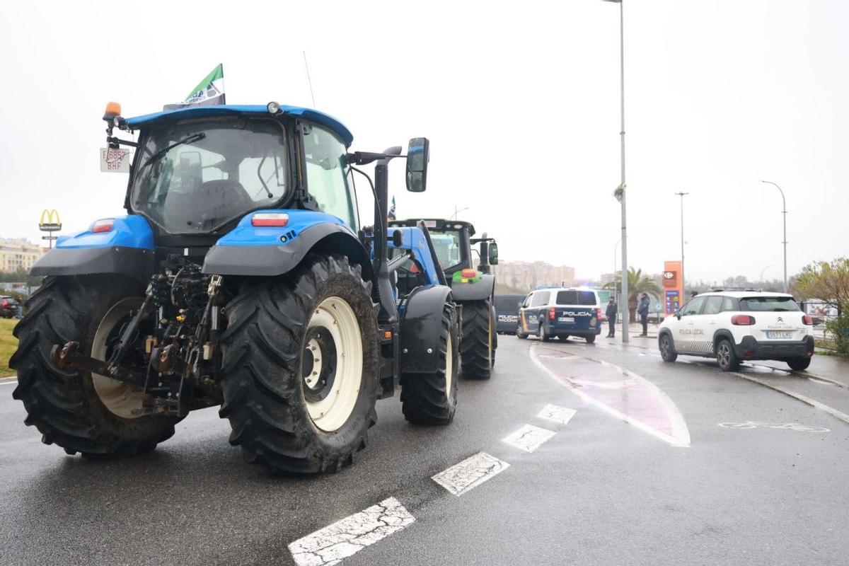Fotogalería | Imágenes de la tractorada en Cáceres, este miércoles