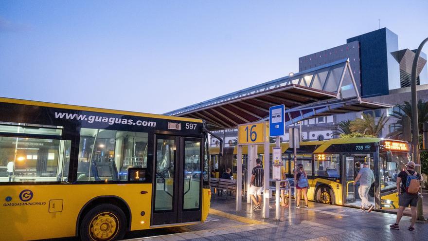 Transportes exige a Madrid adelantar los pagos por la gratuidad de las guaguas para no &quot;estrangular&quot; a los operadores