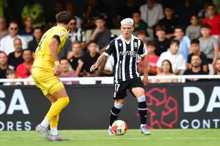 Kevin Sánchez: "En el Dépor estás en una burbuja muy bonita y cuando sales, ves que hay muchísimo fútbol, es una vuelta a la realidad"