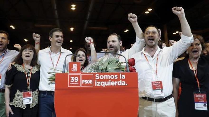 El PSOE respalda la Ejecutiva de Sánchez.