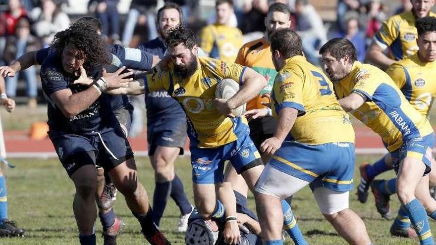 Un lance del partido de ayer en Vigo. // José Lores