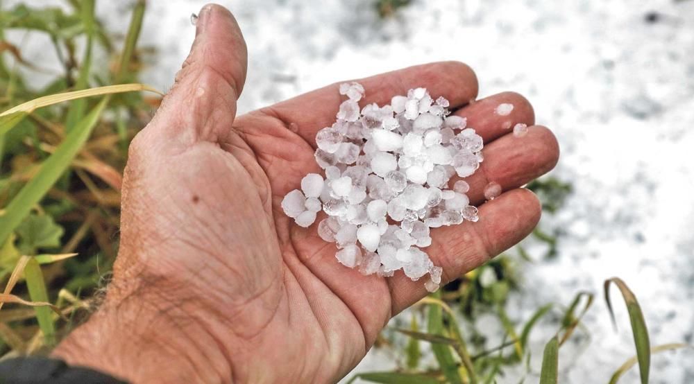 Überschwemmungen nach den heftigen Regenfällen am Freitag (20.1.) auf Mallorca. Ortsweise ging auch Hagel nieder.