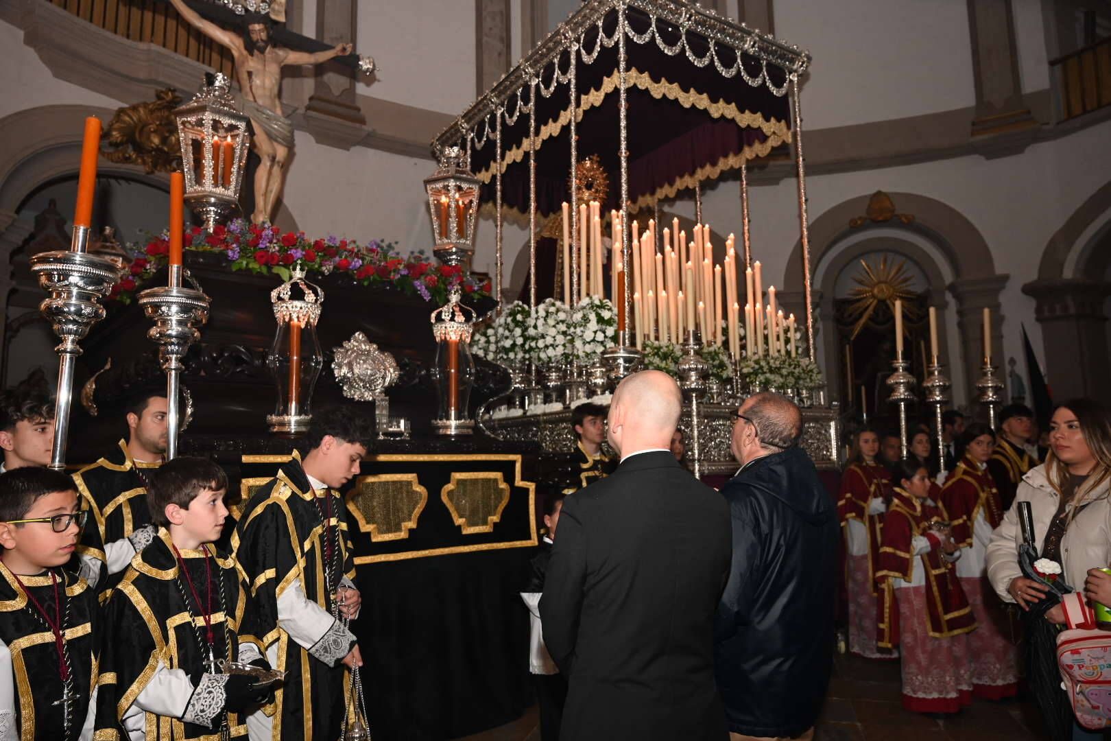 El Cristo del Amor y la Virgen de la Consolación en la iglesia de la Concepción este Jueves Santo.