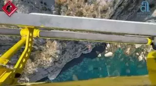 Rescatan en helicóptero a un hombre que estuvo perdido toda la noche en el Peñón de Calp