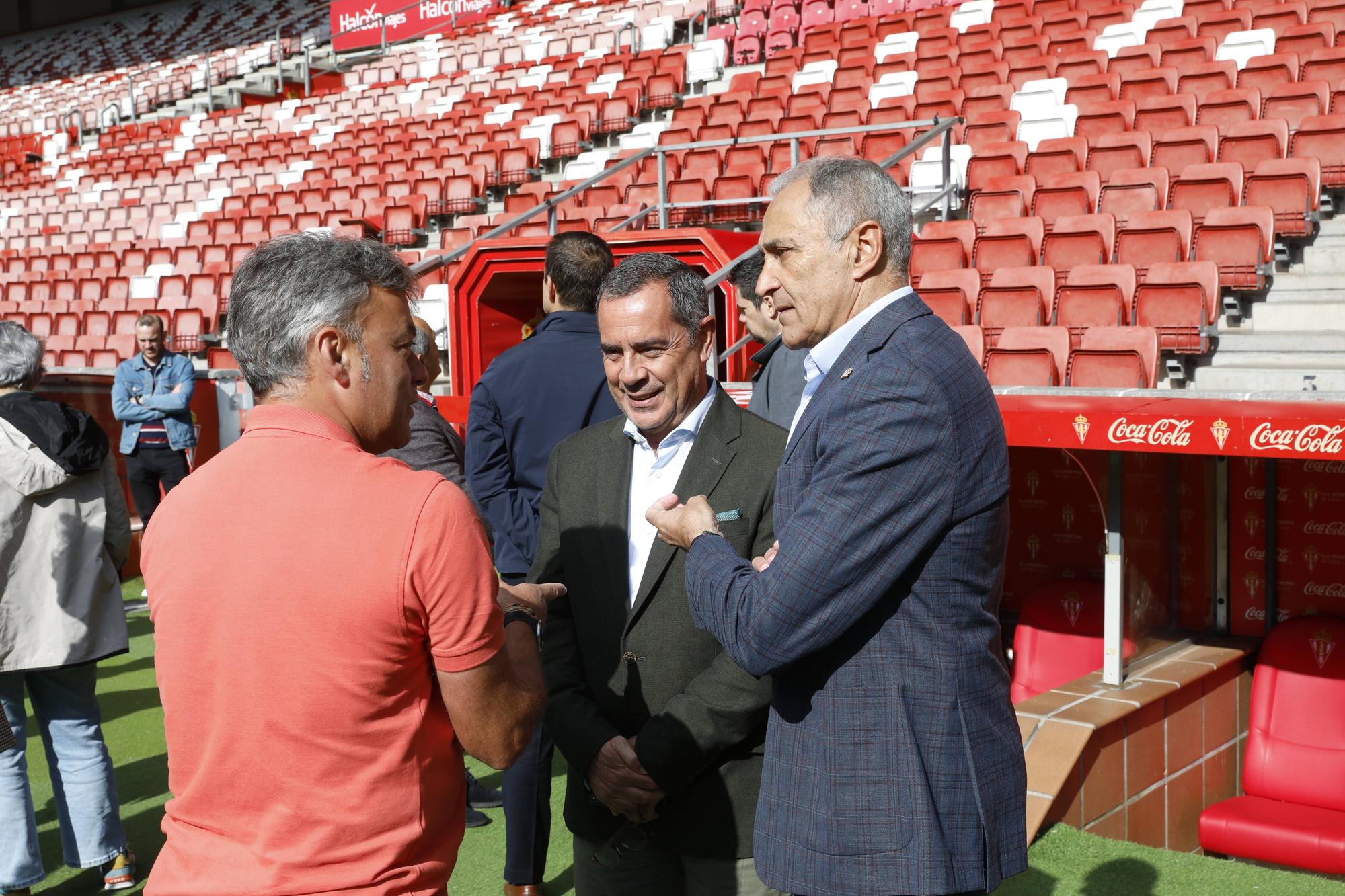 En imágenes: Así fue la visita de los técnicos de la Federación Española y portuguesa de Fútbol a El Molinón