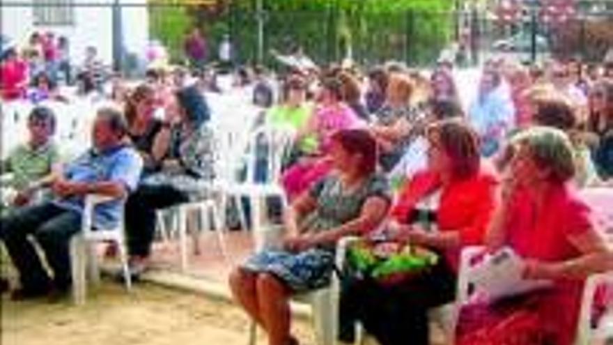 Antiguos alumnos festejan 40 años de la guardería La Piedad