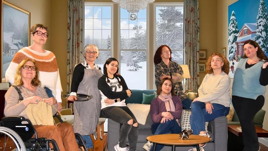 El Grup de Teatre de Roses escenifica un “cluedo” amb un mort i vuit possibles assassines