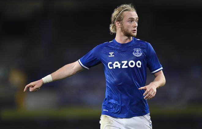 Tom Davies - Mediocentro - Everton - Valor de mercado: 12 millones