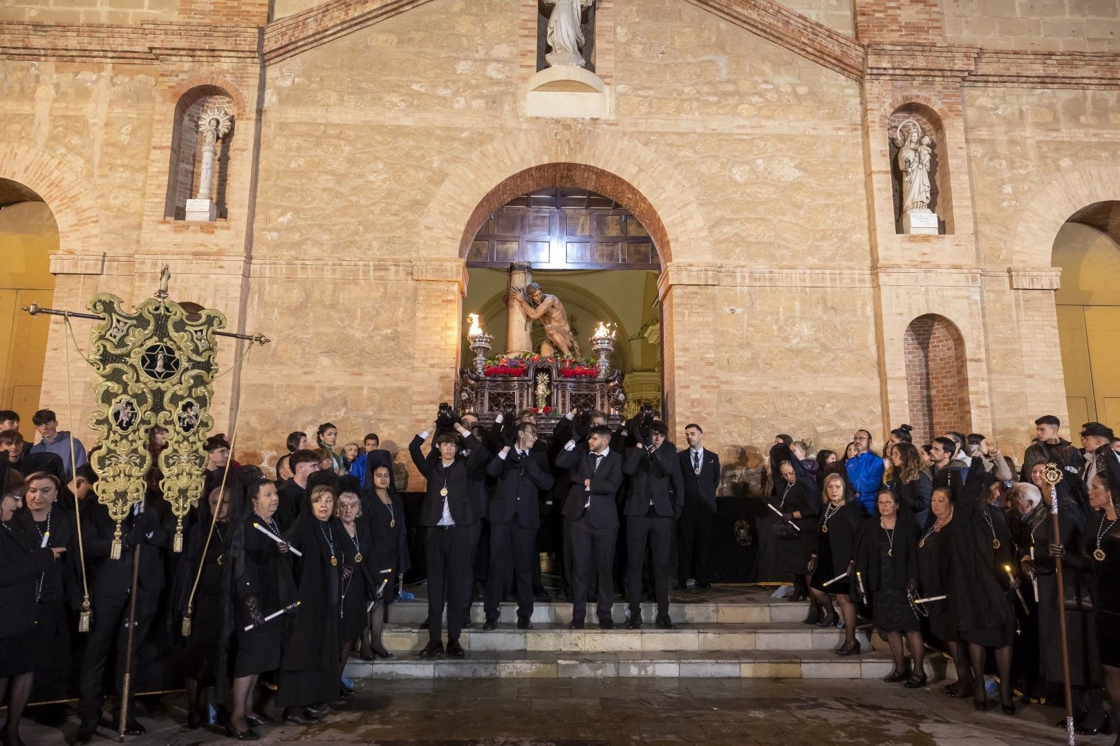 Aquí las imágenes de la Procesión de Lunes Santo en Torrevieja