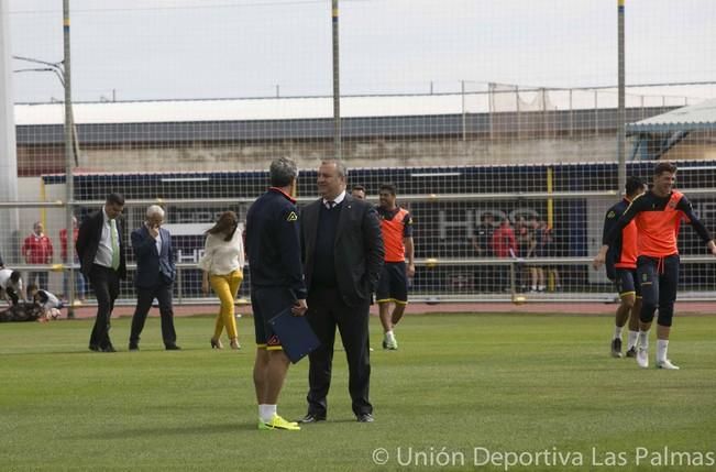 Entrenamiento de la UD Las Palmas en el campo de fútbol de El Hornillo