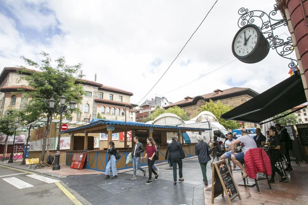 Montaje de los chiringuitos de San Mateo 2019