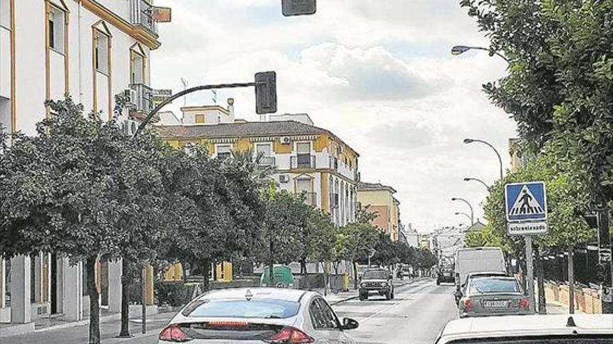 El Ayuntamiento controlará la velocidad del tráfico en la avenida de Andalucía