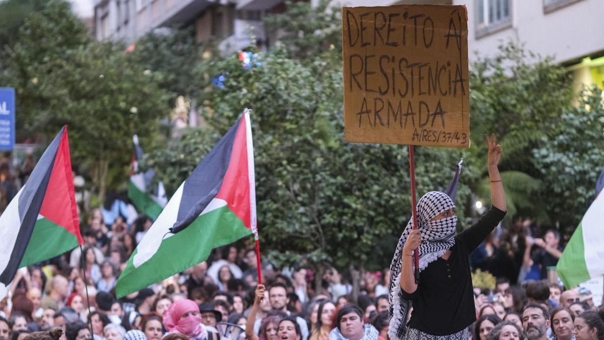 Manifestación en Santiago para protestar por la detención de la Flotilla a Gaza