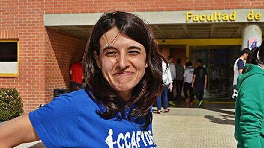 Marta Arévalo, a las puertas de la Facultad de la Universidad madrileña de Alcalá de Henares.