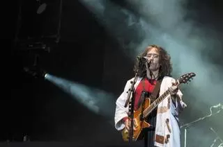 Las imágenes más destacadas de la vida de Robe Iniesta, líder de Extremoduro