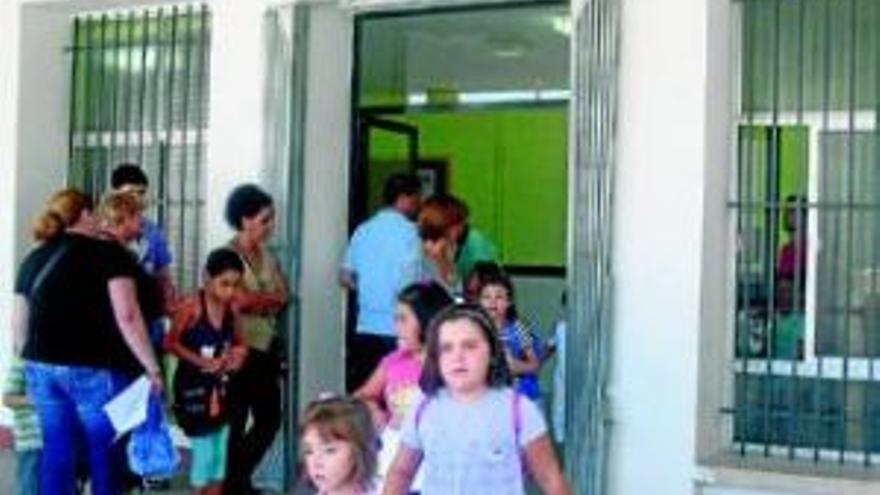 Calculan que se escolarizarán 430 niños en el próximo curso