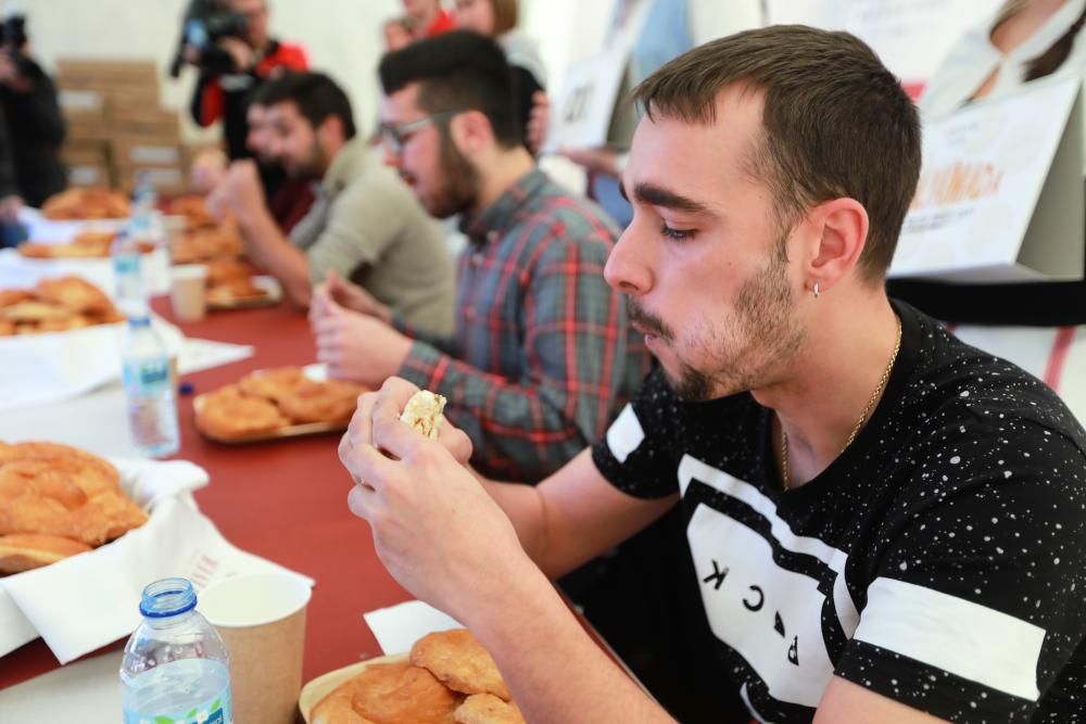 Concurso de comer ensaimadas