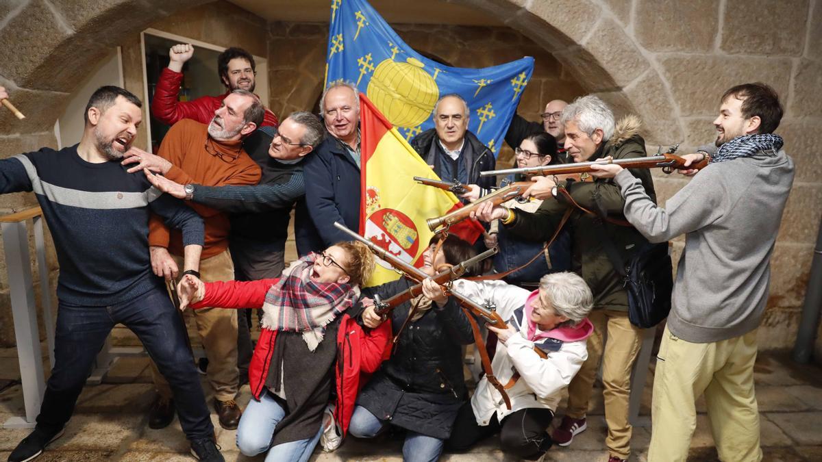 Un ensayo de los participantes en las representaciones de la Reconquista.