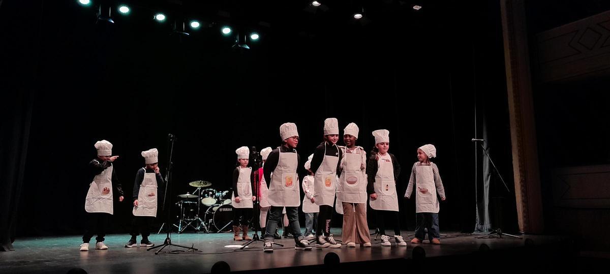 GALERÍA | El Festival de Navidad de los colegios y la Escuela de Música de Toro, en imágenes