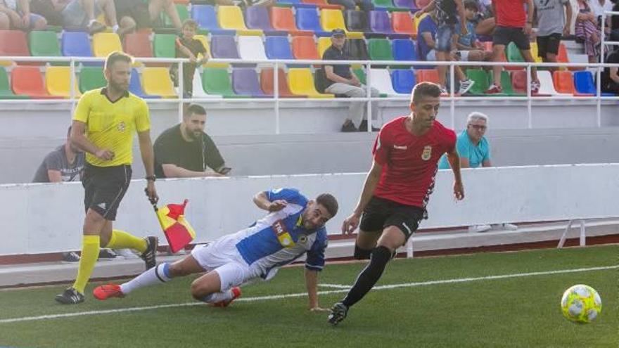 Un lance del partido disputado ayer entre Jove y Hércules B.