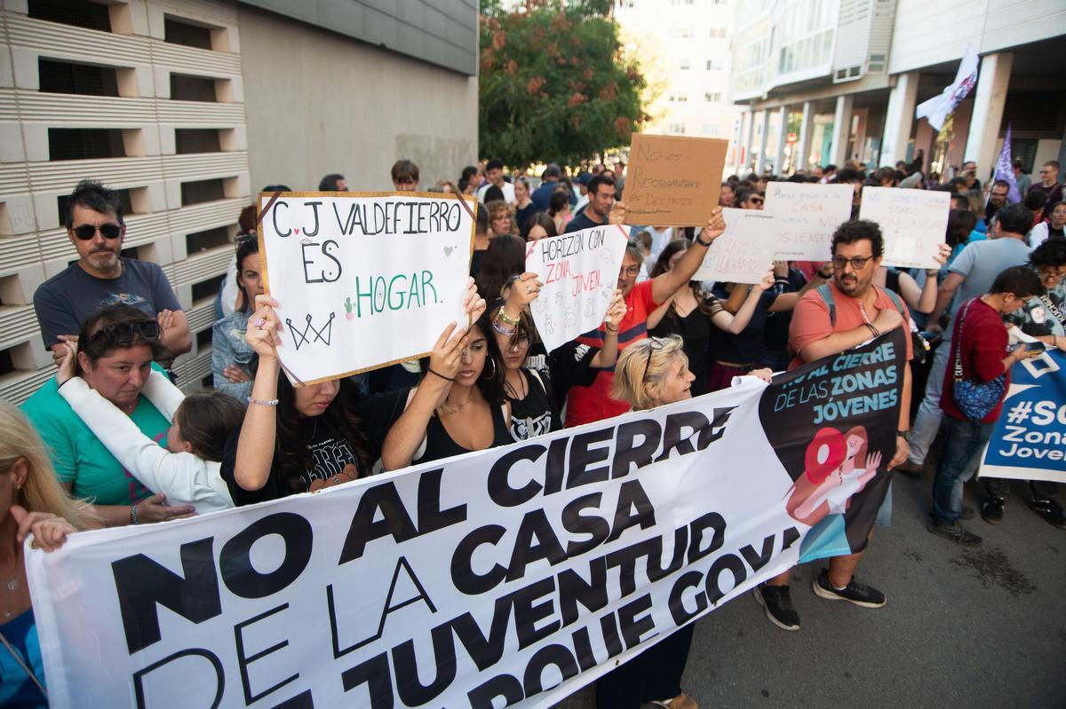 Una de las manifestaciones convocadas por Sos Zonas Jóvenes, ahora constituidos en asociación vecinal.