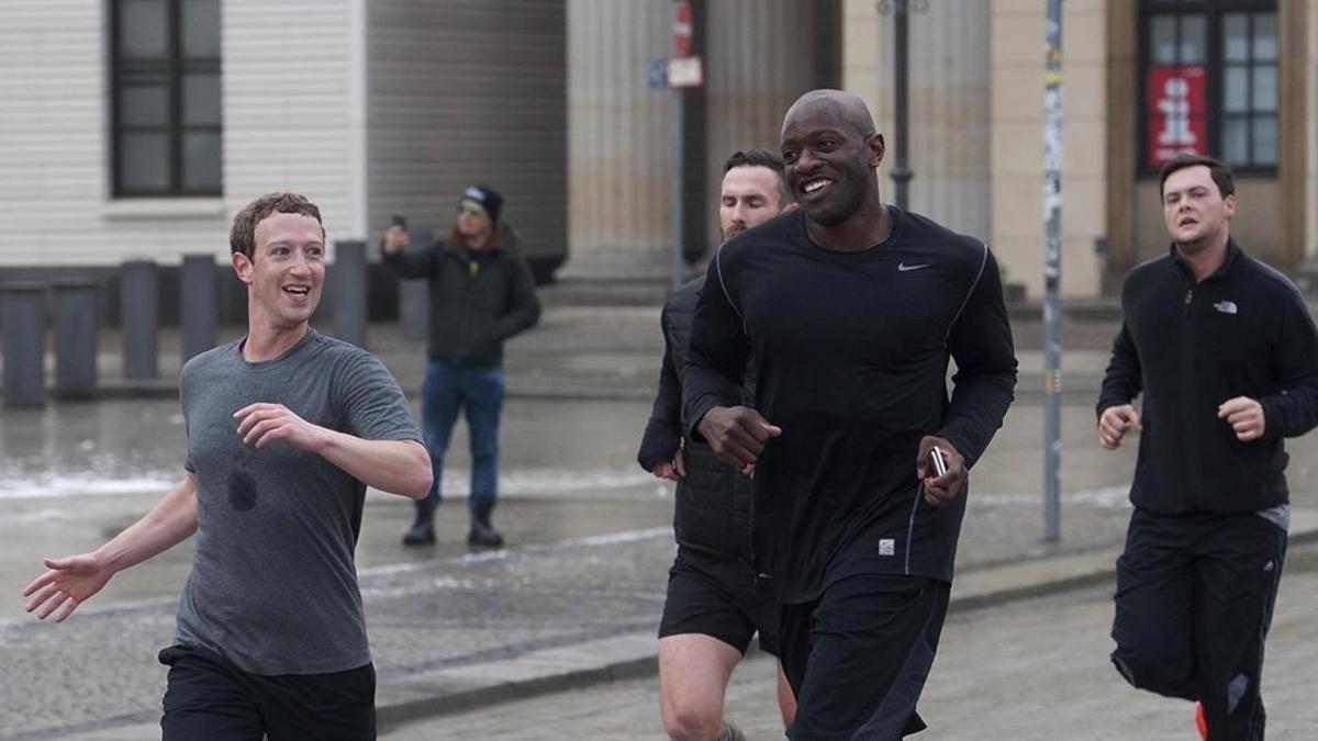Mark Zuckerberg, corriendo por las calles de Berlín, el 25 de febrero del 2016.