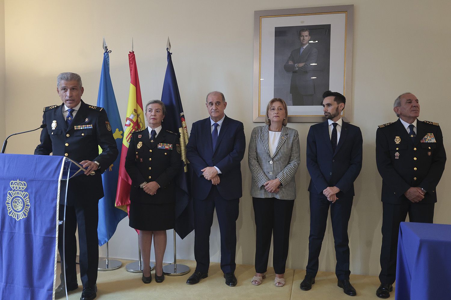 En imágenes: la toma de posesión del nuevo Jefe Superior de la Policía Nacional en Asturias