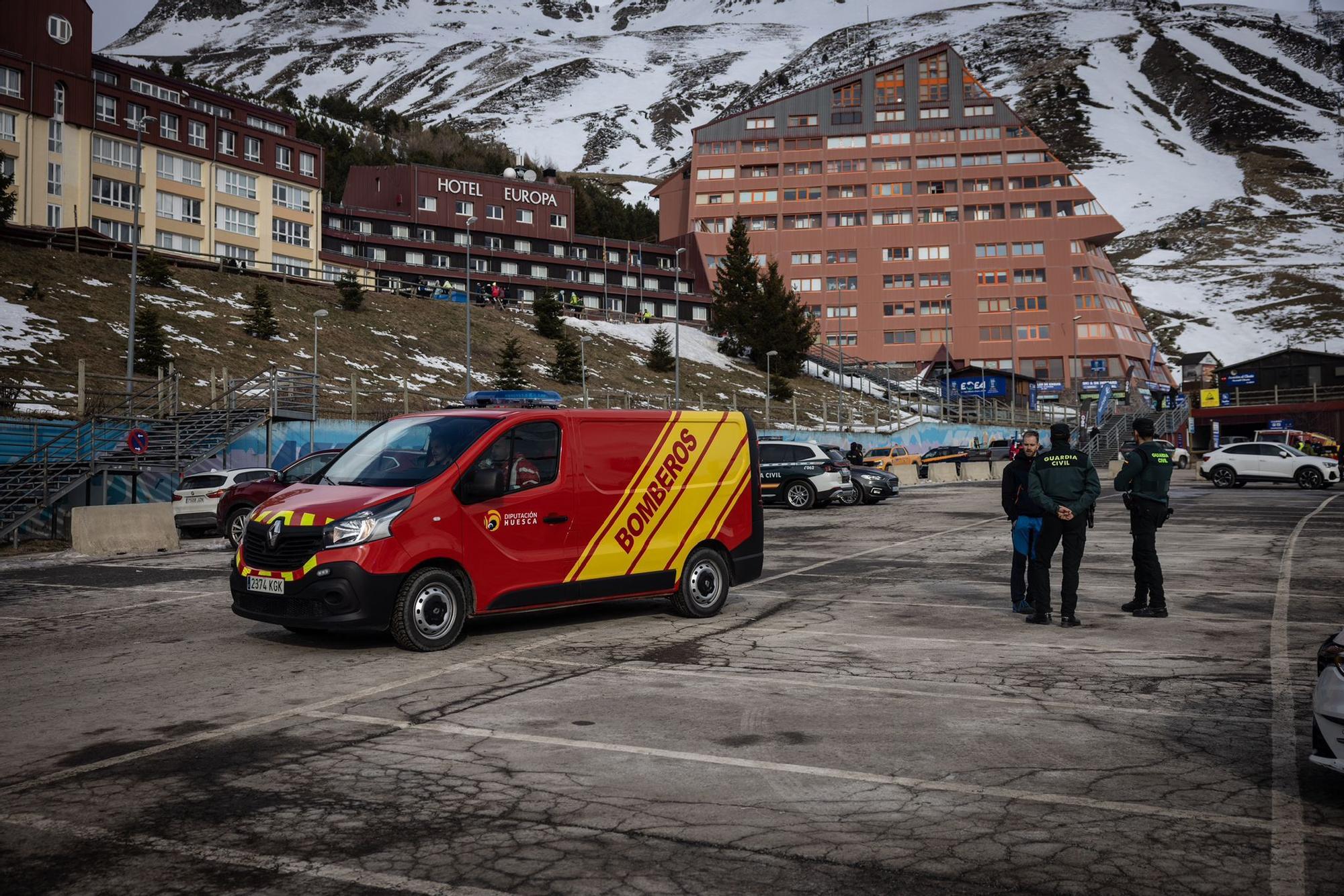 En imágenes | Así ha quedado la estación de Astún tras el accidente de un telesilla