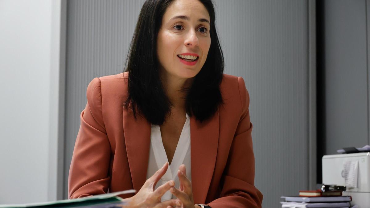 Carolina de las Heras en su despacho profesional