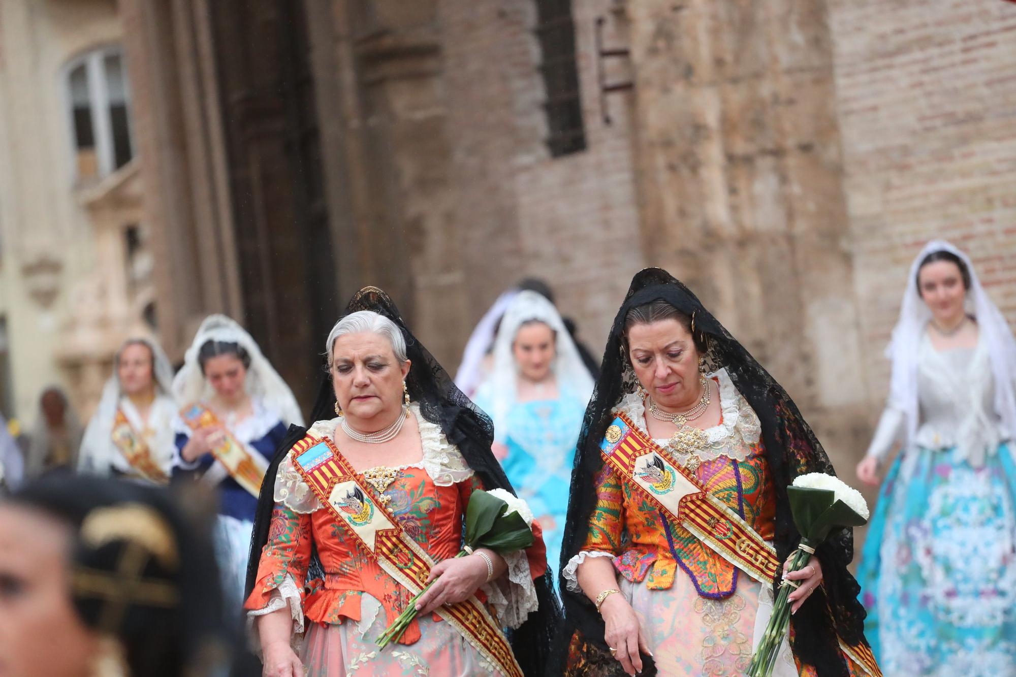 Búscate en el primer día de ofrenda por la calle de la Paz (entre las 17:00 a las 18:00 horas)