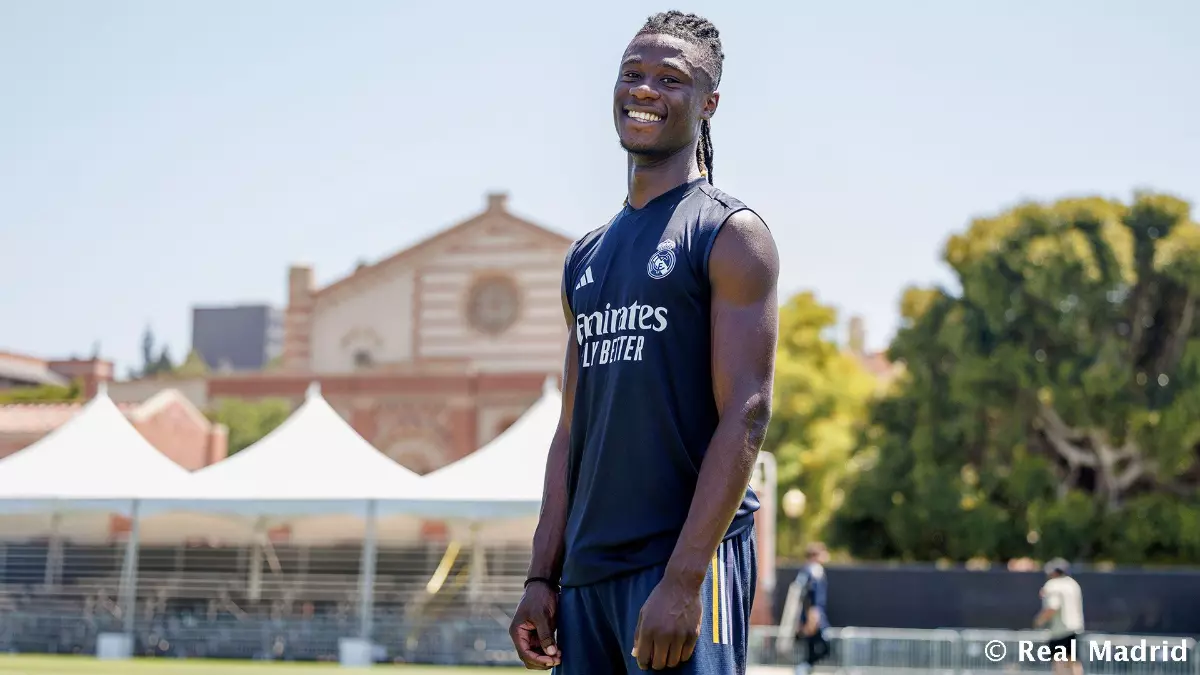Camavinga: "Me fijo en Kroos y Modric; antes, en Casemiro"
