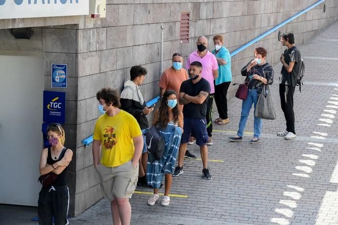 COLAS PARA ADQUIRIR EL BONO DE GUAGUA