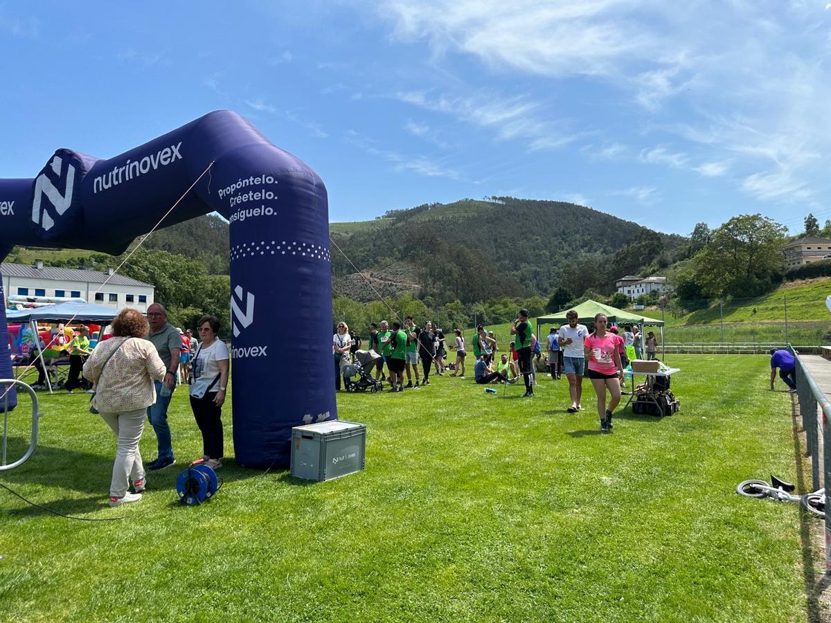 En imágenes: ambiente el Trail Valle del Esva, en Trevías, en una jornada marcada por el calor
