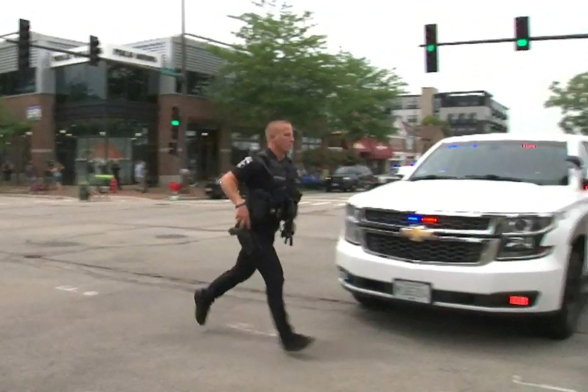 Varios muertos en un tiroteo durante el desfile del 4 de julio en Illinois