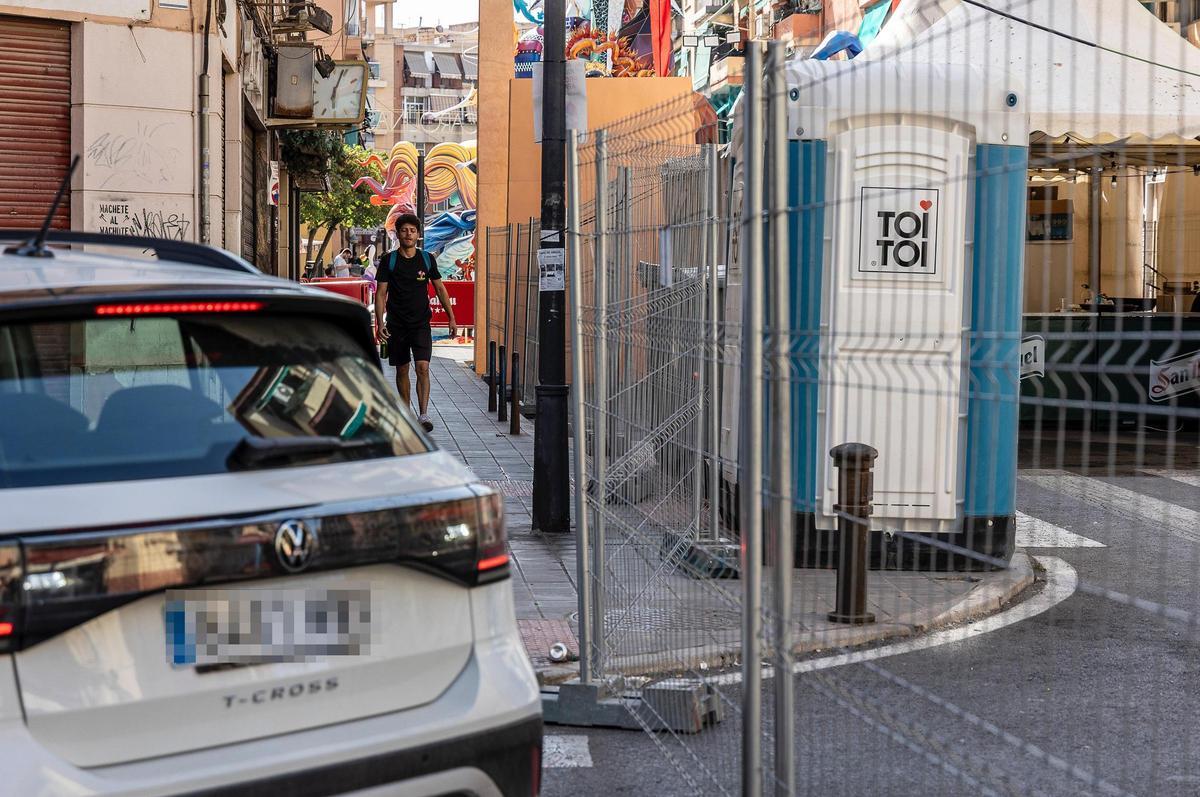 Ratoneras de tráfico en Alicante por las barracas y racós de las Hogueras