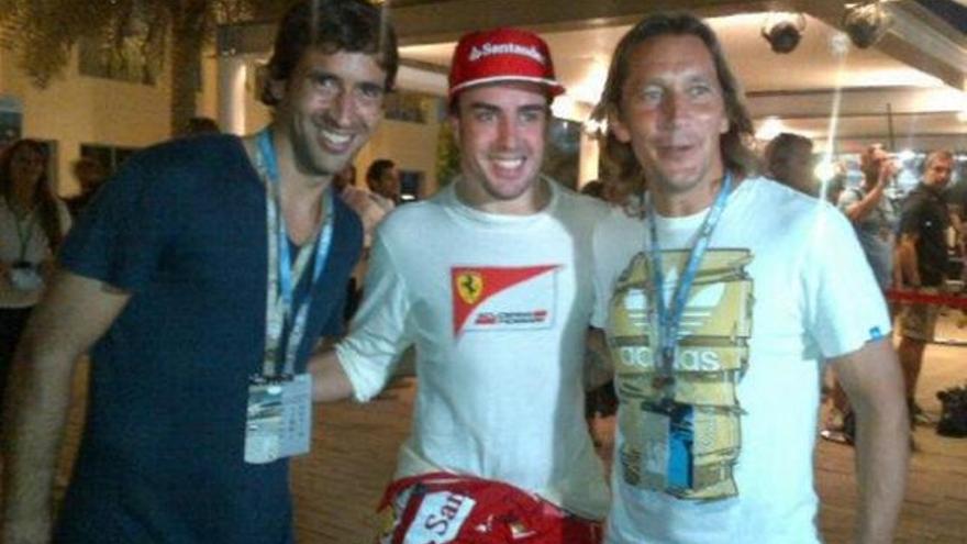 Alonso, Michel Salgado y Raúl Gonzaléz en el GP de Abu Dhabi.