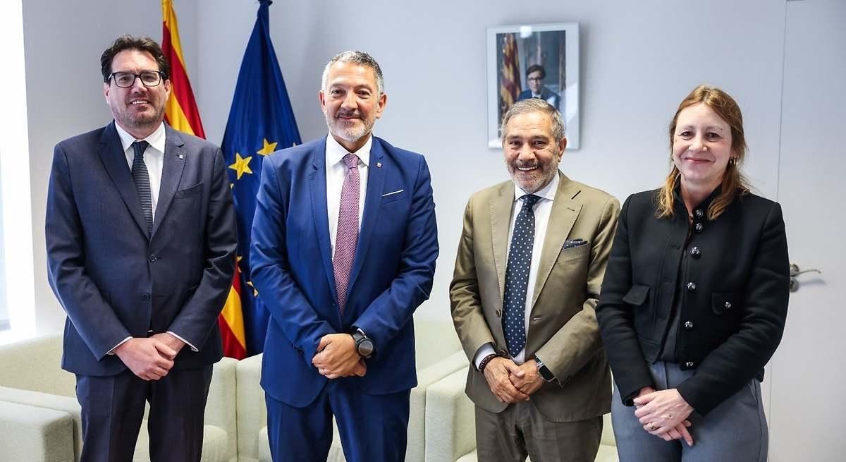 Jaume Baró (secretari dEmpresa), Miquel Sàmper (conseller dEmpresa i Treball), Santiago Ballesté (presidente de AeroS) y Neus Olea (directora de AeroS)